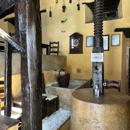 לינה וארוחת בוקר Casa Do Poco 4*